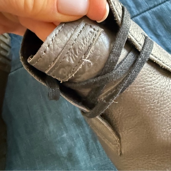 Dr. Martens Cabrillo Men's Chukka Boots Size 10 Gray Leather Shoes - Picture 8 of 10